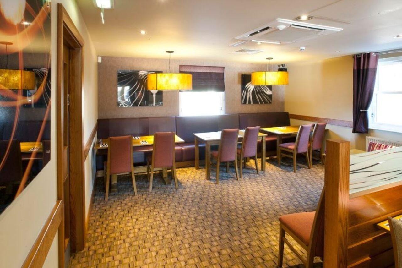 Premier Inn Inverness West Екстер'єр фото