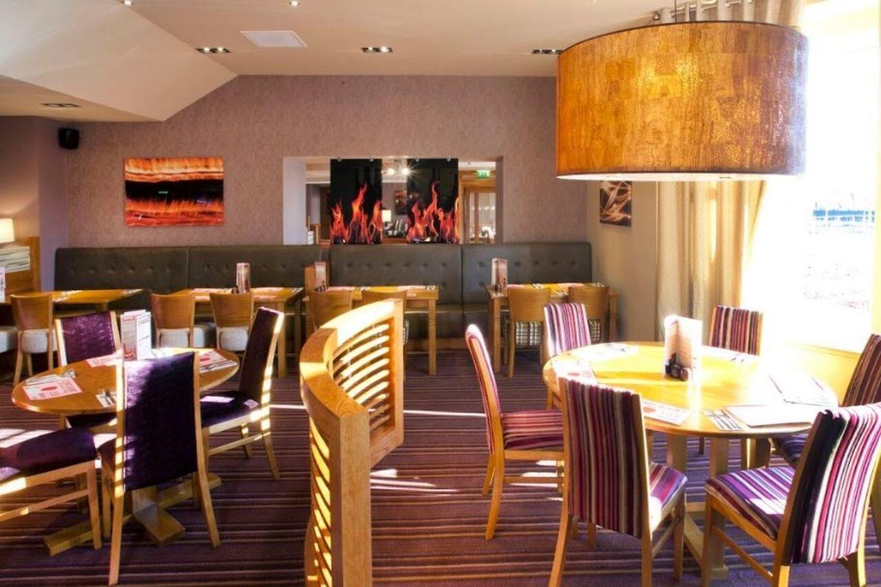 Premier Inn Inverness West Екстер'єр фото