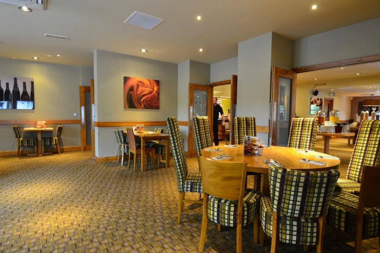 Premier Inn Inverness West Екстер'єр фото