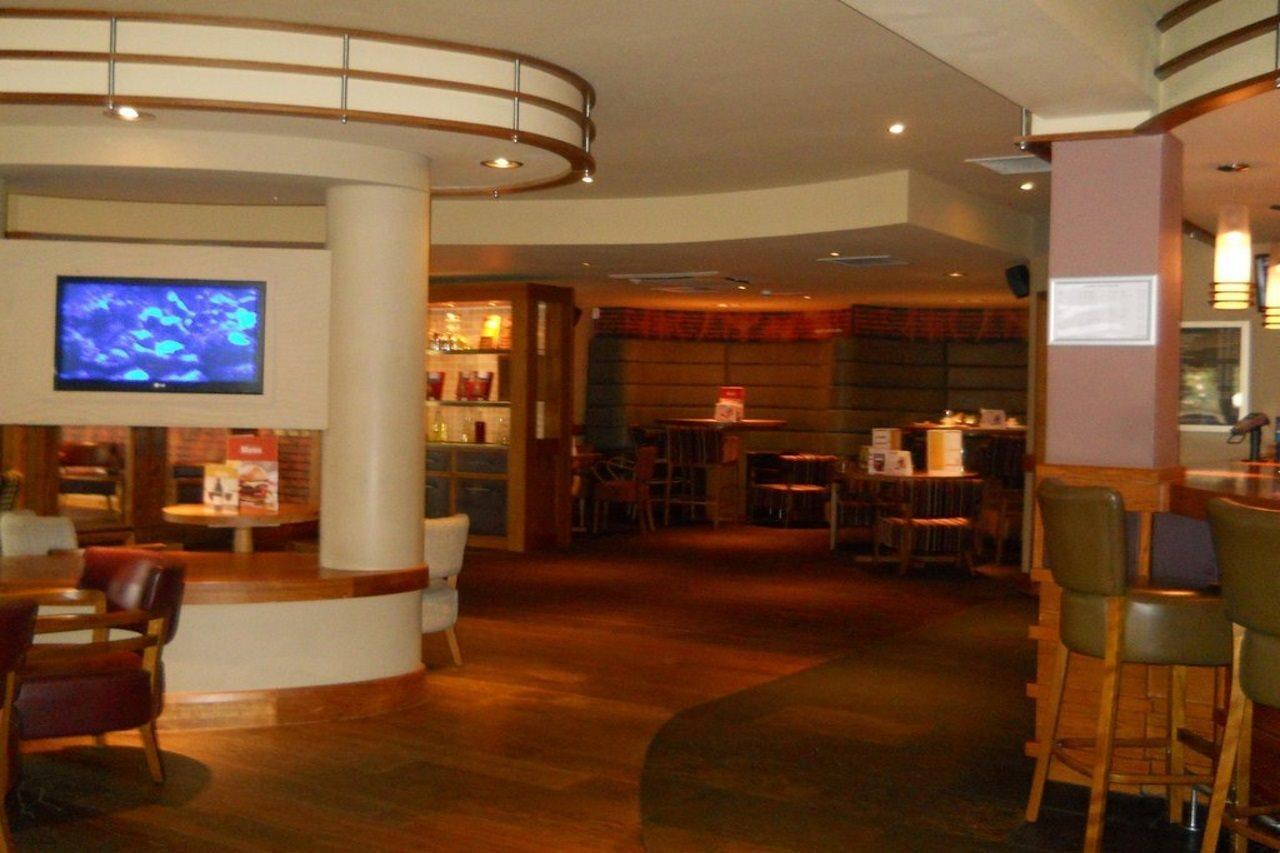 Premier Inn Inverness West Екстер'єр фото