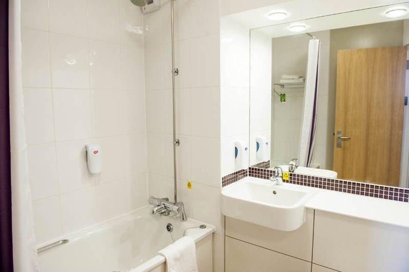 Premier Inn Inverness West Екстер'єр фото