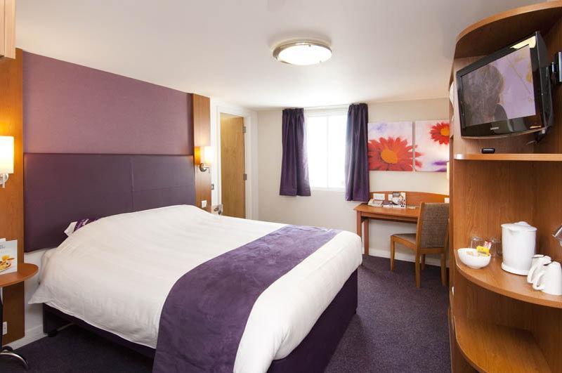 Premier Inn Inverness West Екстер'єр фото